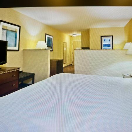 Holiday Inn Express And Suites Allentown West By Ihg Zewnętrze zdjęcie